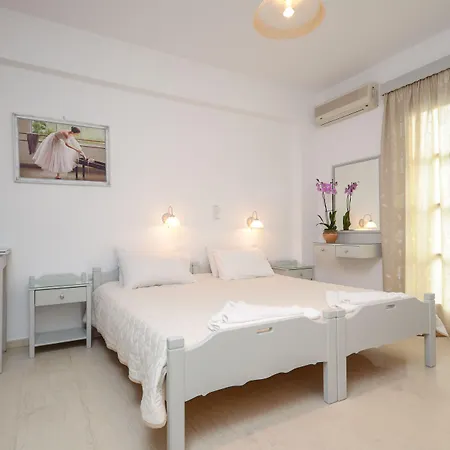 Апарт-отель Golden Down Town Naxos City