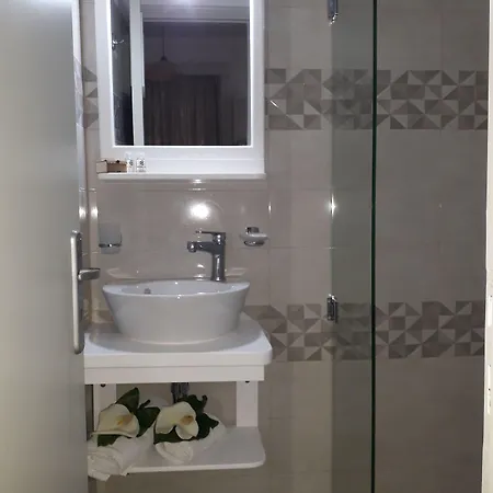 Апарт-отель Golden Down Town