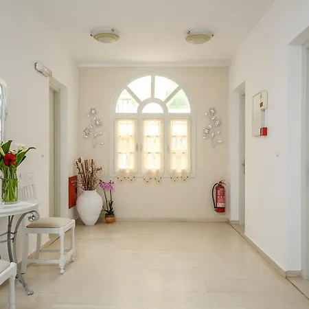 Апарт-отель Golden Down Town 4*