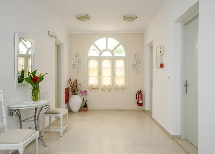 Apartmanhotel Golden Down Town 4*