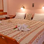 Golden Down Town 4* Naxos City