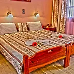 Golden Down Town شقة فندقية 4*