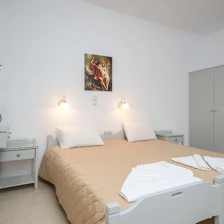 Golden Down Town 4* Naxos City