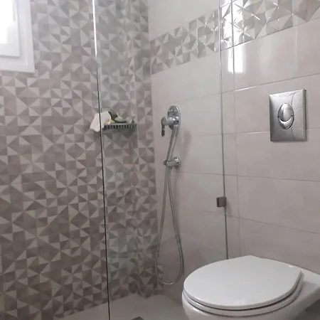 מלון דירות Golden Down Town Naxos City