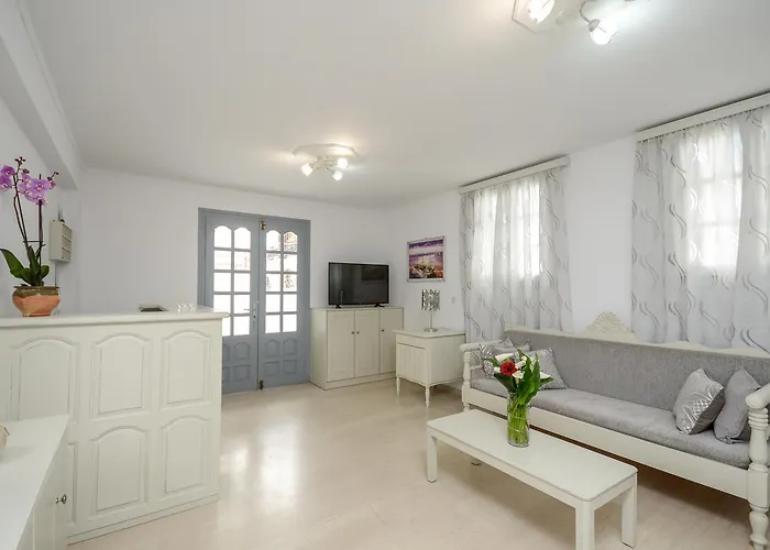 Aparthotel Golden Down Town Naxos City