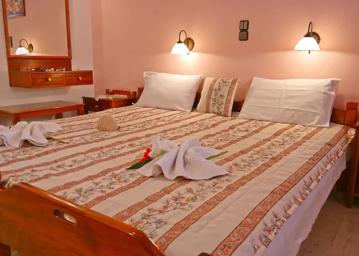 Golden Down Town 4* Naxos City